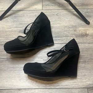 Torrid Wedges